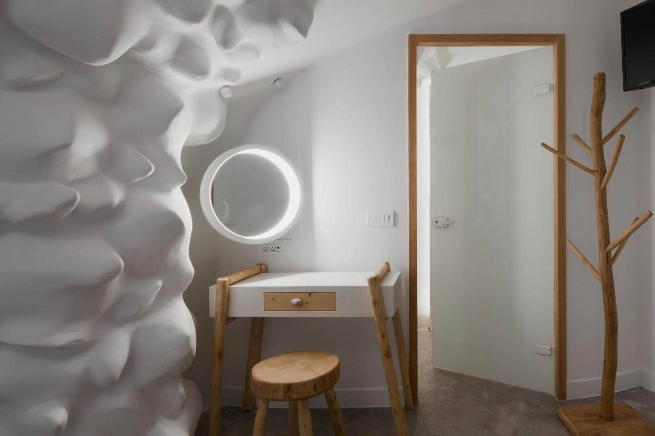 Theano Cave & Hotel *