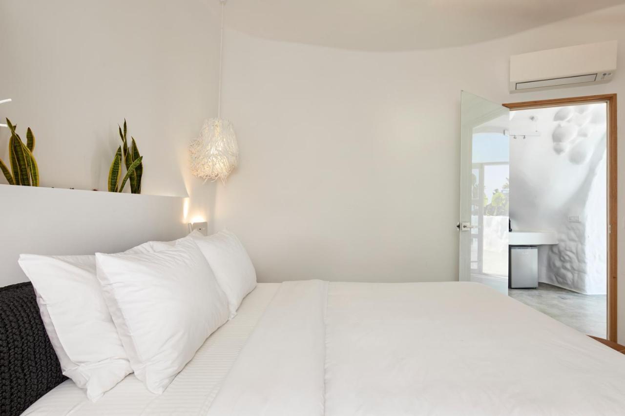 Hotel Theano Cave & Imerovigli (Santorini)