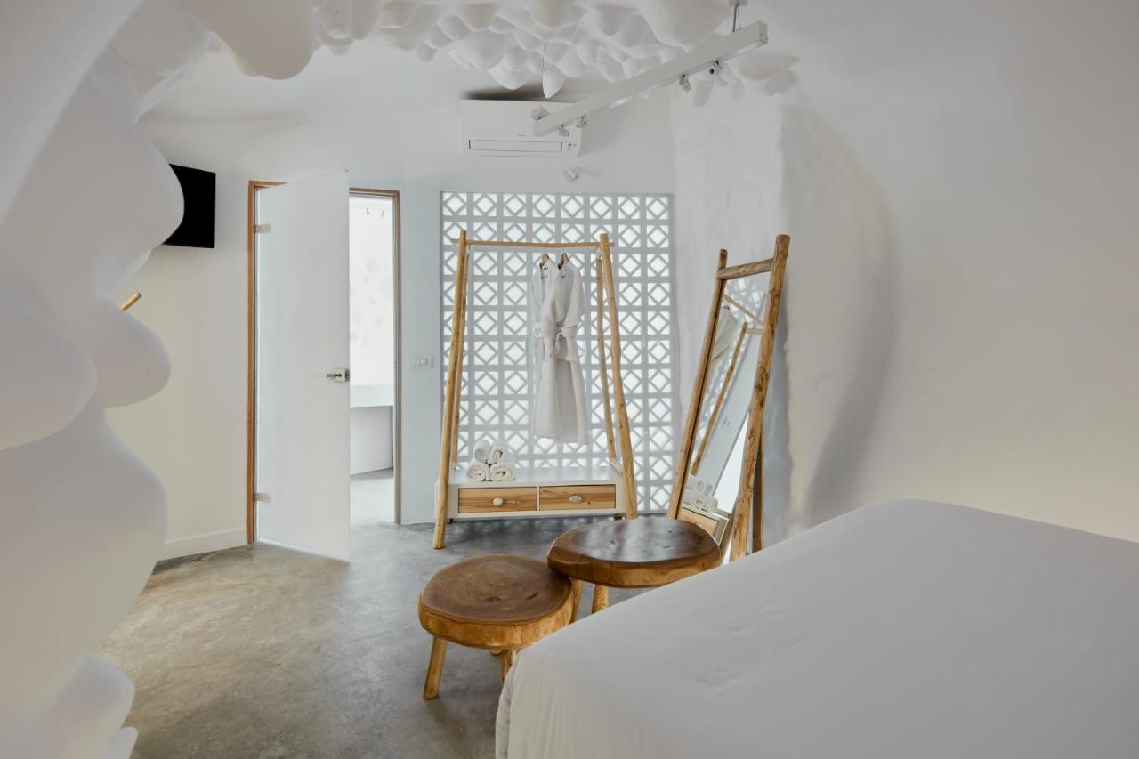 Hotel Theano Cave & Imerovigli (Santorini)