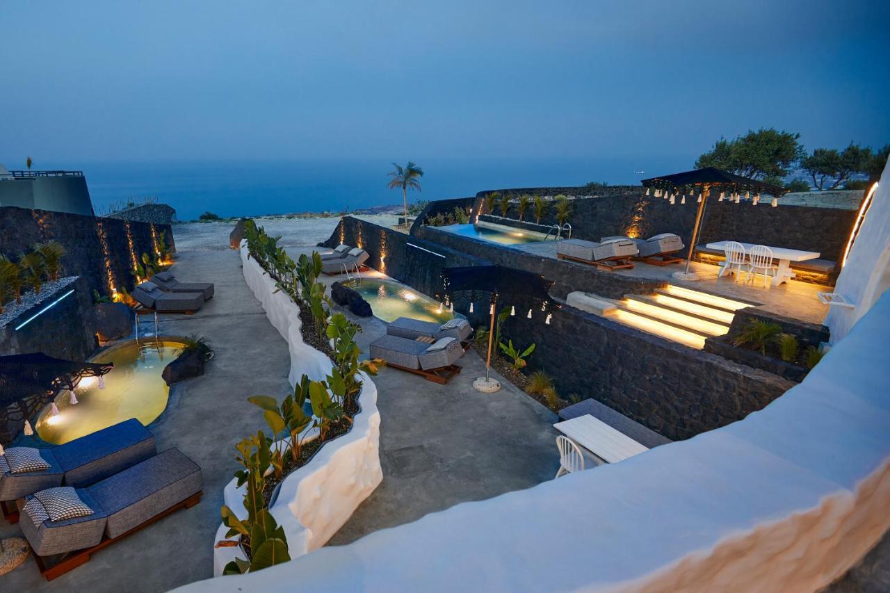Hotel Theano Cave & *